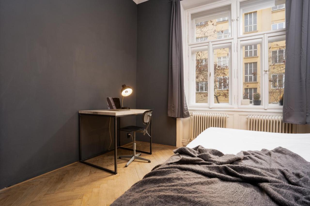Days - 2bdr - Bright - Quiet Area Apartamento