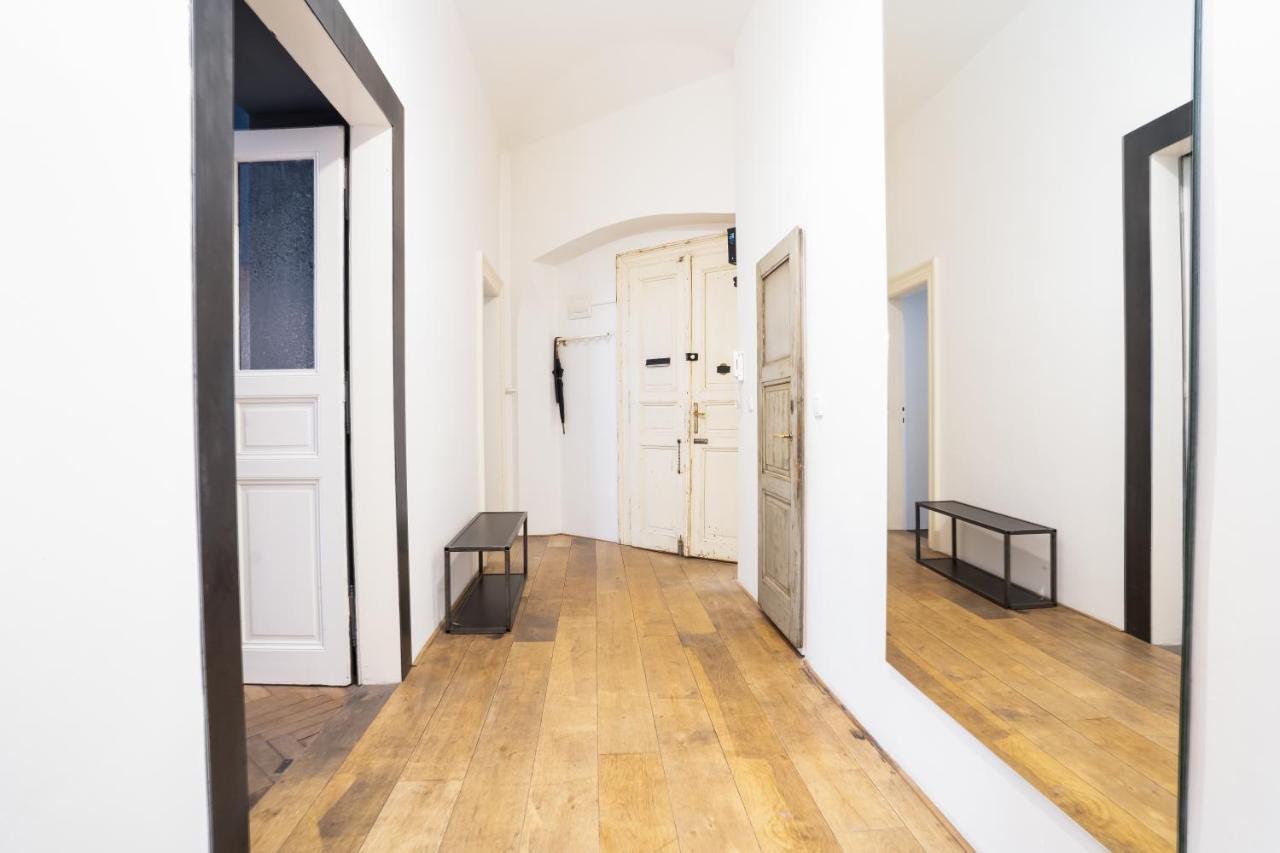 Days - 2bdr - Bright - Quiet Area Apartamento *
