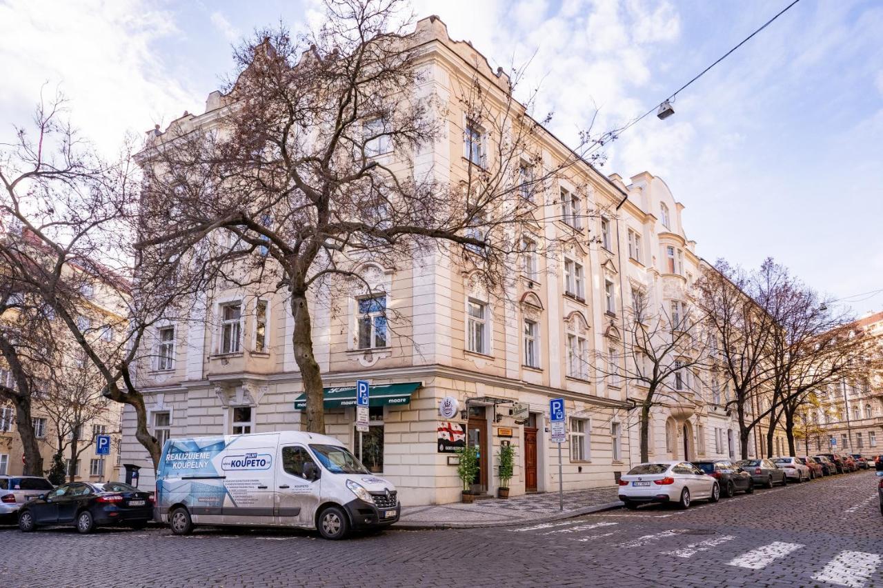 Days - 2bdr - Bright - Quiet Area Apartamento